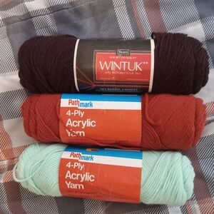 Brand New Yarn. 20 pieces, 3 colors